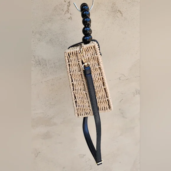 Elegant Tan and Black Woven Handbag/Crossbody - Picture 4 of 12